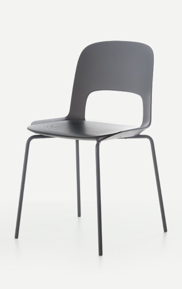 cora chair with meatl legs, back in polyamide and wood seat