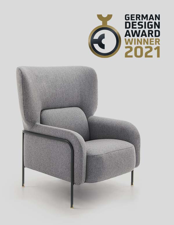 Poltrona Platea vince premio German design award 2021 design Emilio Nanni per Pianca