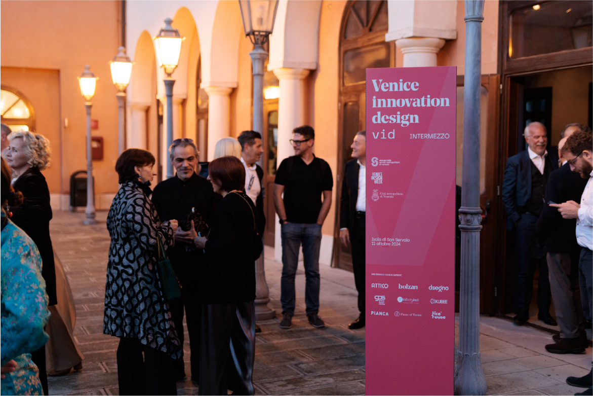 L'ingresso al VID- Venice Innovation Design intermezzo, evento dedicato al design sostenibile